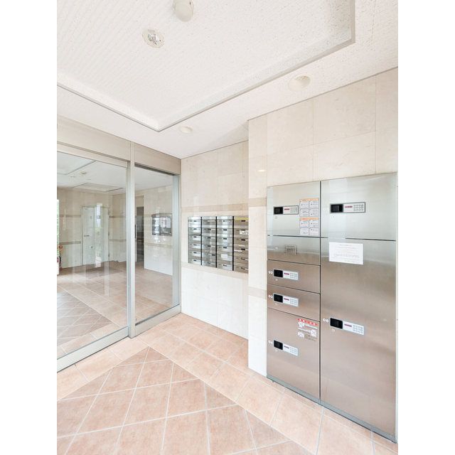 1LDK Apartment for Rent in Hakata-ku, Fukuoka City - Thumbnail 2