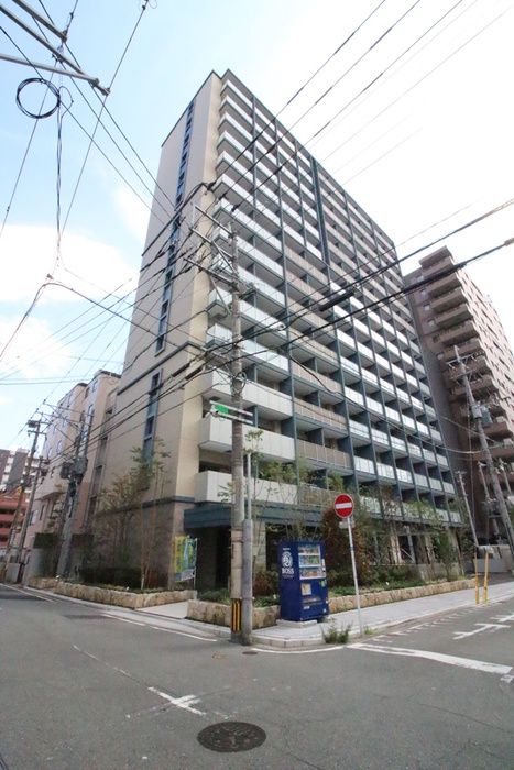 1K Apartment for Rent in Chuo-ku, Fukuoka City - Thumbnail 2
