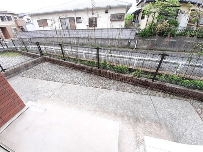 1LDK Apartment for Rent in Moji-ku, Kitakyushu, Fukuoka - Thumbnail 3