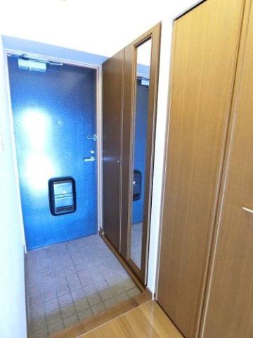 2LDK Apartment for Rent in Fukuoka City Higashi-ku - Thumbnail 3