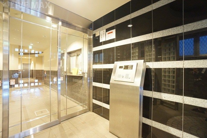 1K Apartment for Rent Near Hakata Station, Fukuoka - Thumbnail 3