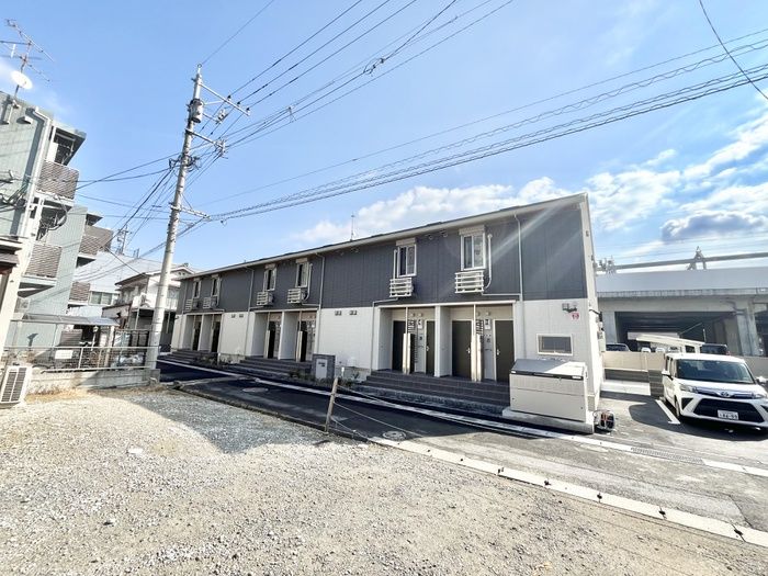 Modern 2LDK Apartment Near Orio Station in Kitakyushu - Thumbnail 2