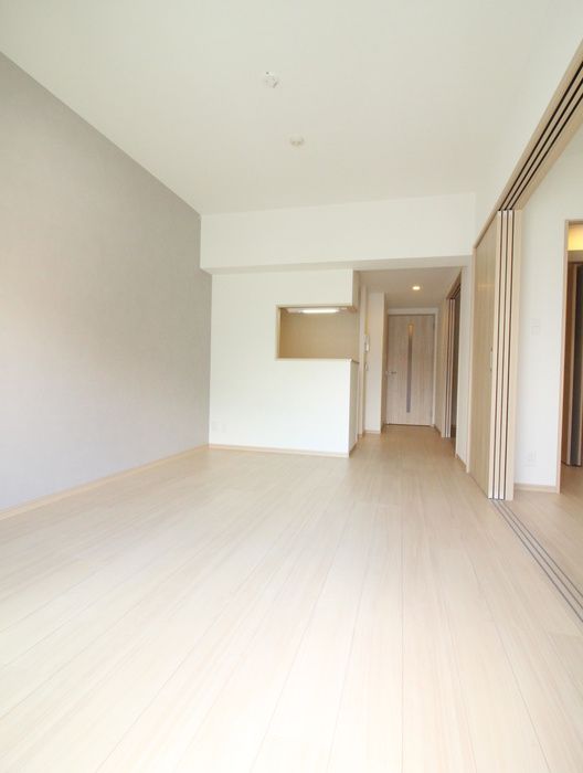 2LDK Apartment for Rent in Daimyo, Chuo Ward, Fukuoka - Thumbnail 4