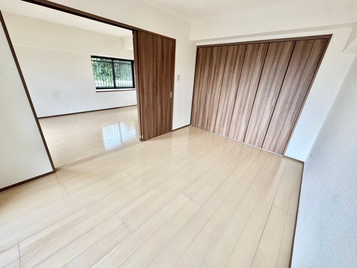 2LDK Apartment for Rent in Wakamatsu-ku, Kitakyushu - Thumbnail 4