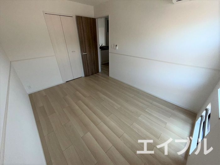 2LDK Apartment for Rent in Wakamatsu-ku, Kitakyushu, Fukuoka - Thumbnail 3