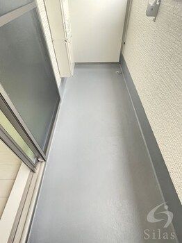 1K Apartment for Rent in Joto Ward, Osaka - 28.5 sqm - Thumbnail 2