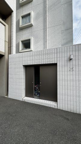 1LDK Apartment for Rent in Hakata-ku, Fukuoka - Thumbnail 2