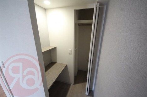 1LDK Apartment for Rent in Kyomachibori, Nishi-ku, Osaka - Thumbnail 4