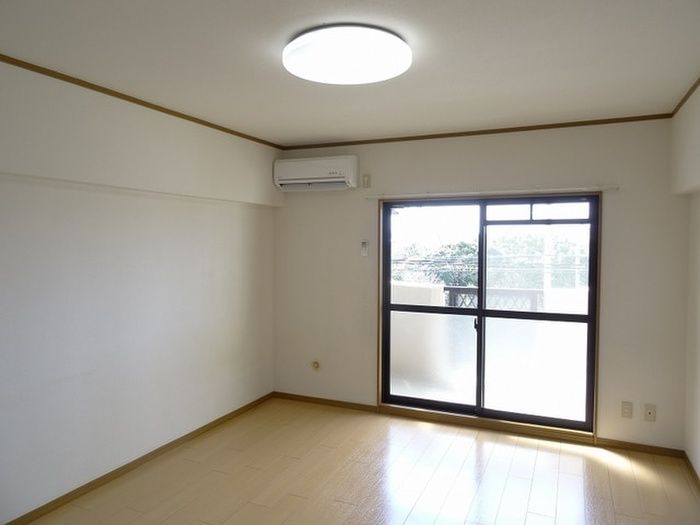 1K Apartment Near Futajima Station, Kitakyushu – 28.08m² - Thumbnail 3