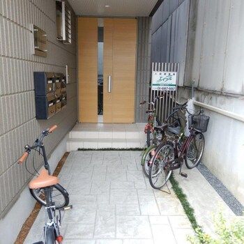 1LDK Apartment in Joto Ward, Osaka - 40.16m² - Thumbnail 2