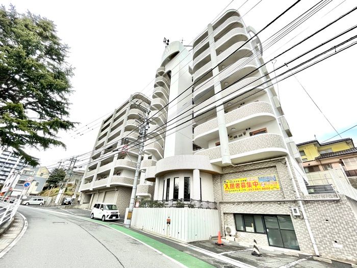 1R Apartment for Rent in Yahatanishi-ku, Kitakyushu - Thumbnail 2