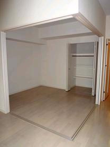 2LDK Apartment for Rent in Yahatanishi-ku, Kitakyushu - Thumbnail 3