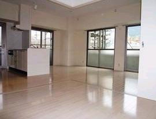 2LDK Apartment for Rent in Yahatanishi-ku, Kitakyushu - Thumbnail 4