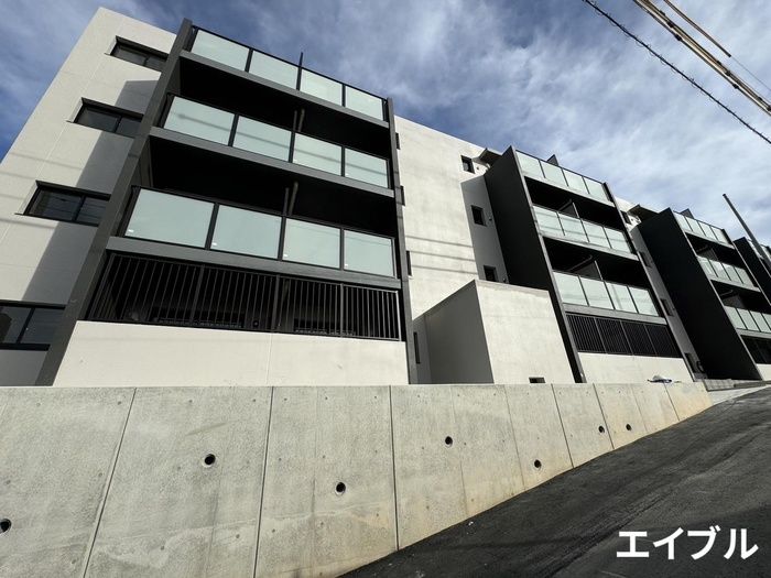 2DK Apartment for Rent in Chuo-ku, Fukuoka City - Thumbnail 2