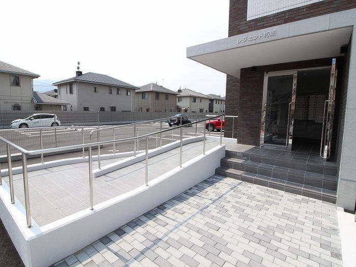 1LDK Apartment for Rent in Kokuraminami-ku, Kitakyushu - Thumbnail 2