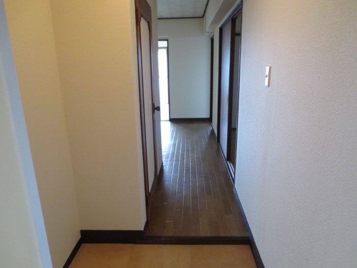 3DK Apartment for Rent in Kokurakita-ku, Kitakyushu, 48m² - Thumbnail 4