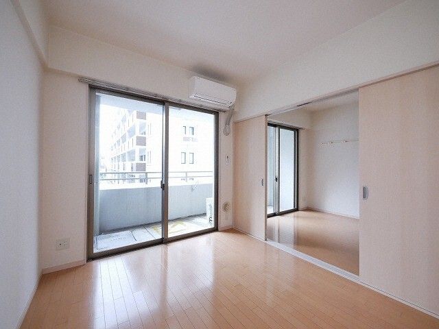 1LDK Apartment for Rent in Hakata-ku, Fukuoka - Thumbnail 4