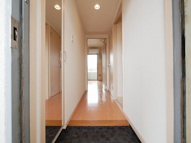 1LDK Apartment for Rent in Hakata-ku, Fukuoka - Thumbnail 3