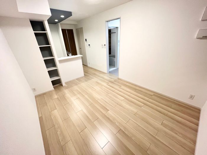 Modern 1LDK Apartment for Rent in Kitakyushu, Fukuoka - Thumbnail 4