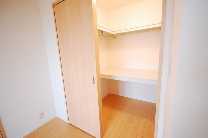 2LDK Apartment for Rent in Kokura Minami Ward, Kitakyushu - Thumbnail 4