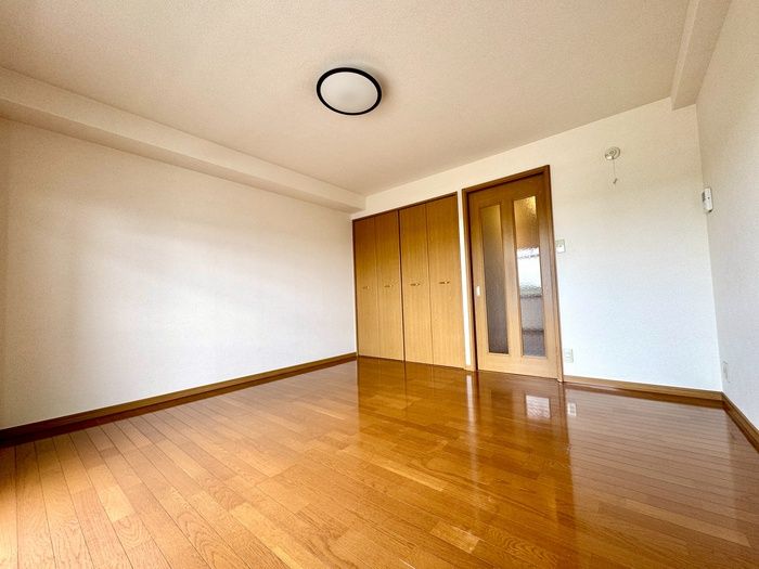 1K Apartment for Rent in Wakamatsu Ward, Kitakyushu, Fukuoka - Thumbnail 4