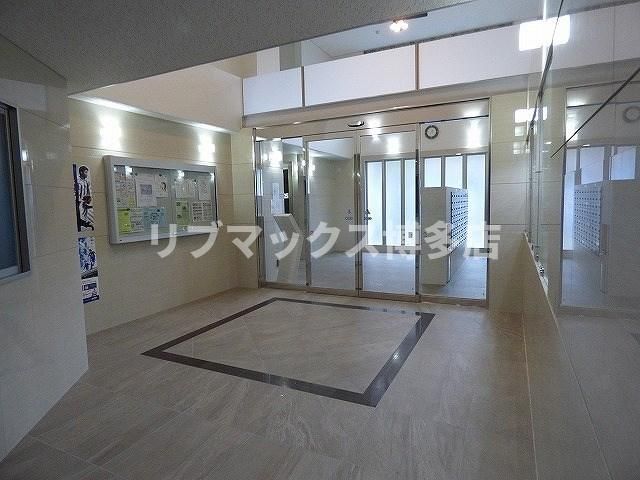 1LDK Apartment for Rent in Hakata Ward, Fukuoka City - Thumbnail 2