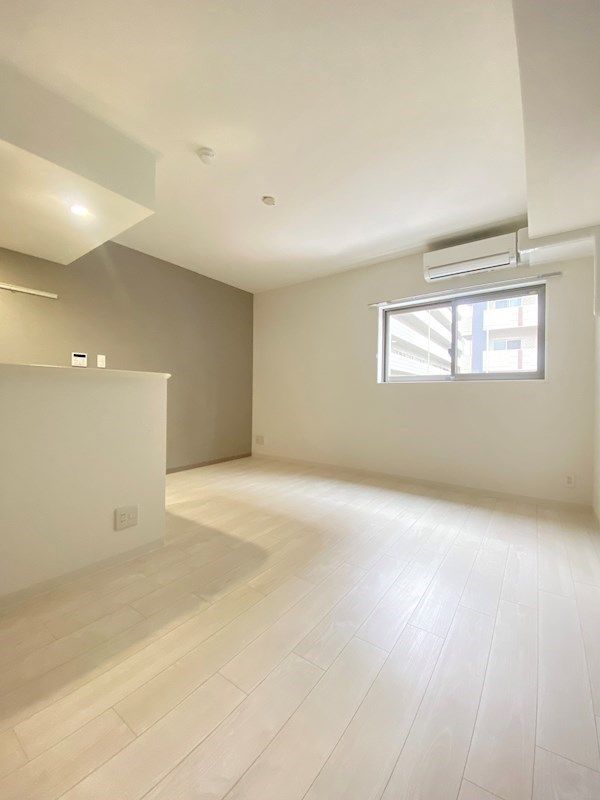 1LDK Apartment for Rent in Hakata-ku, Fukuoka City - Thumbnail 3