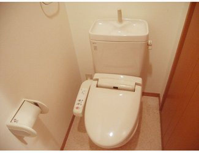 2LDK Apartment for Rent in Hakozaki, Fukuoka - Thumbnail 4