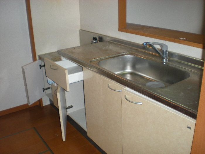 2LDK Apartment for Rent in Hakozaki, Fukuoka - Thumbnail 3