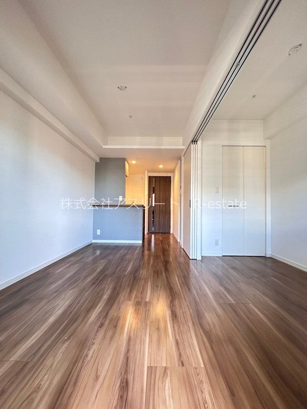 1LDK Apartment for Rent in Fukuoka's Chihaya Area - Thumbnail 4