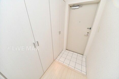 1LDK+S Apartment for Rent in Chuo Ward, Fukuoka – 34.77m² - Thumbnail 3