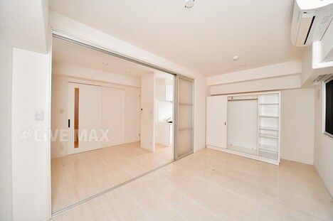 1LDK+S Apartment for Rent in Chuo Ward, Fukuoka – 34.77m² - Thumbnail 4