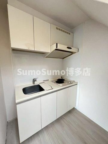 Spacious 1LDK Maisonette Apartment for Rent in Minami Ward, Fukuoka - Thumbnail 4