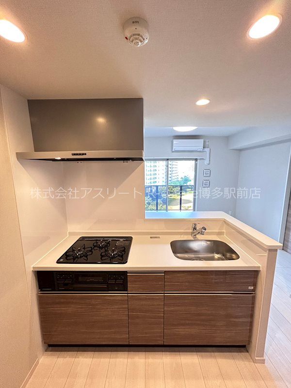 Modern 1LDK Apartment for Rent in Hakata-ku, Fukuoka - Thumbnail 4