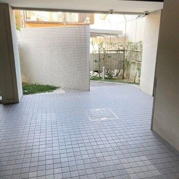 2LDK+S Apartment for Rent in Neyagawa, Osaka - Thumbnail 3