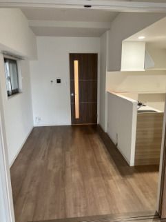 Modern 1LDK Apartment in Chuo-ku, Fukuoka - 34.16 sqm - Thumbnail 3