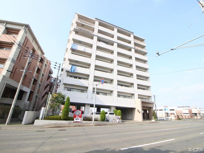 2LDK Apartment for Rent in Hakata-ku, Fukuoka - 57.33m² - Image 1