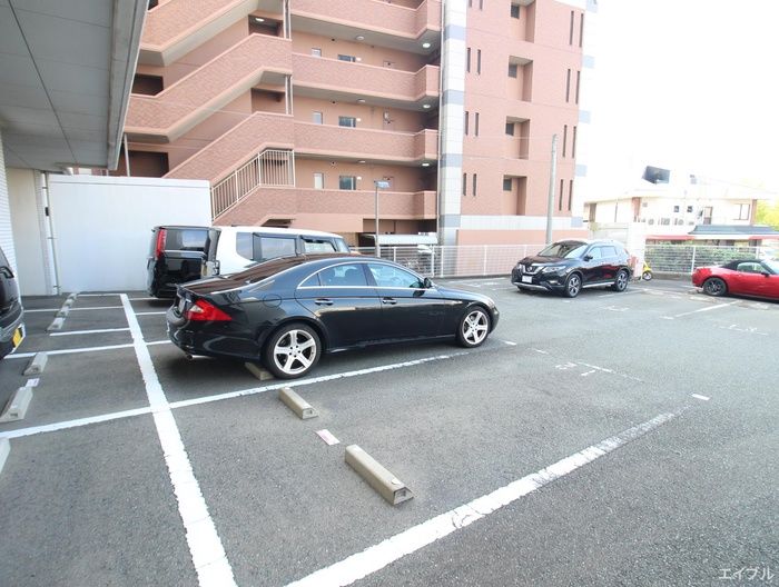2LDK Apartment for Rent in Hakata-ku, Fukuoka - 57.33m² - Thumbnail 3