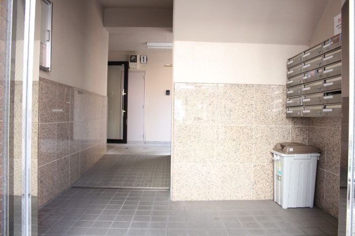 1K Apartment for Rent in Kokura Minami-ku, Kitakyushu - Thumbnail 3