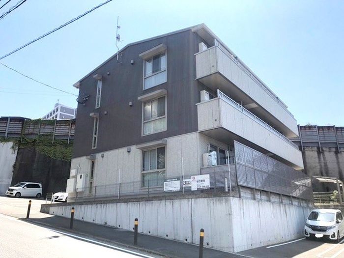 1LDK Apartment for Rent in Suwa, Yahatahigashi-ku, Kitakyushu - Thumbnail 2