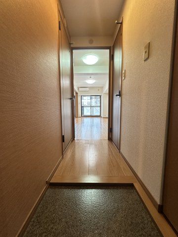 1LDK Apartment for Rent in Chuo-ku, Fukuoka City - Thumbnail 3
