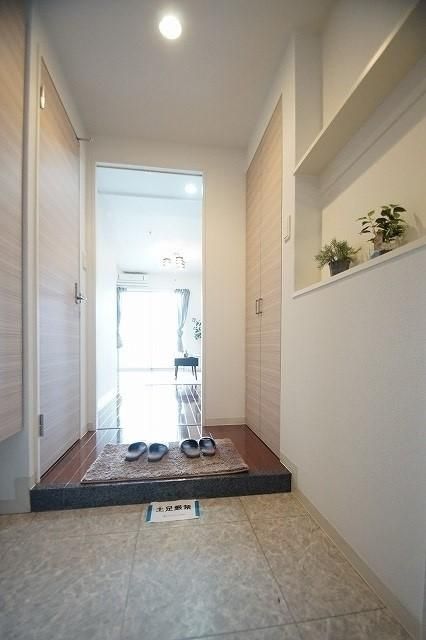 2LDK Apartment for Rent in Chuo-ku, Fukuoka – 52.8m² - Thumbnail 2