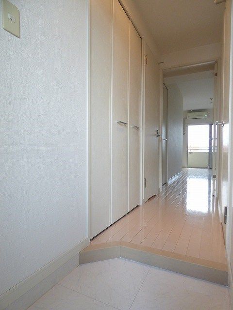 1DK Apartment for Rent in Fukuoka City, Chuo-ku - Thumbnail 2