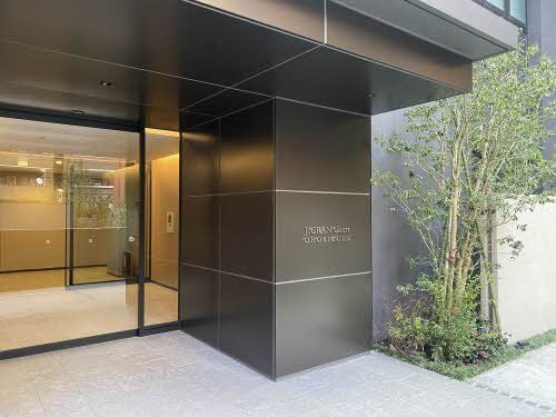 Modern 2LDK Apartment for Rent in Chuo Ward, Fukuoka - Thumbnail 2