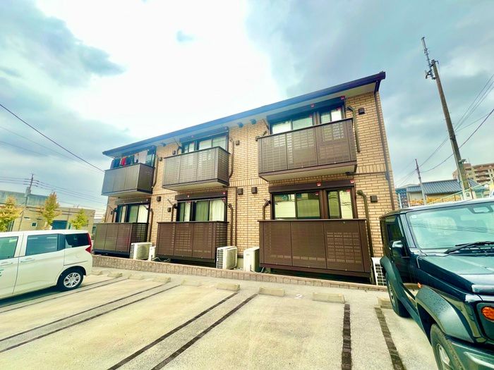 2LDK Apartment for Rent in Yahatahigashi-ku, Kitakyushu - Thumbnail 2