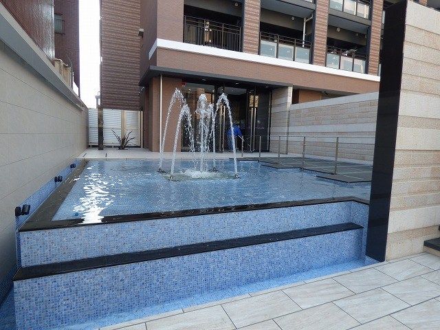 Modern 1LDK Apartment in Hakata Ward, Fukuoka - Thumbnail 2