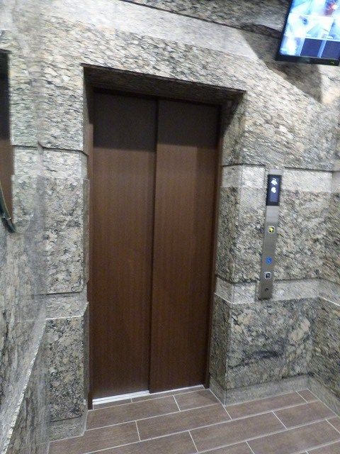 Modern 1LDK Apartment in Hakata Ward, Fukuoka - Thumbnail 4