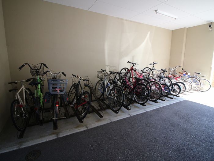 2K Apartment for Rent in Chuo Ward, Fukuoka City - Thumbnail 3