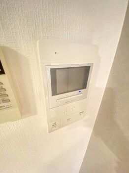 1K Apartment for Rent in Meguro-Honcho, Meguro-ku, Tokyo - Image 1