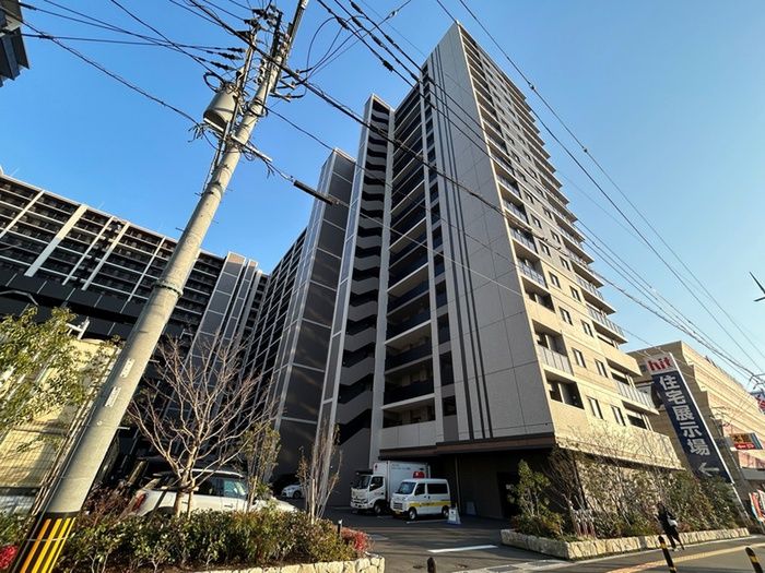 2LDK+S Rental Apartment in Higashi Ward, Fukuoka - Thumbnail 2